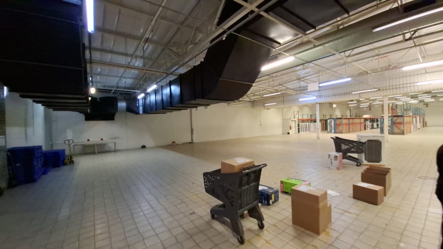 To Let commercial Property for Rent in Brackenfell Central Western Cape